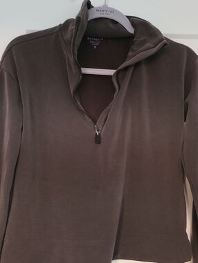 Athleta Quarter-Zip Pullover in Taupe